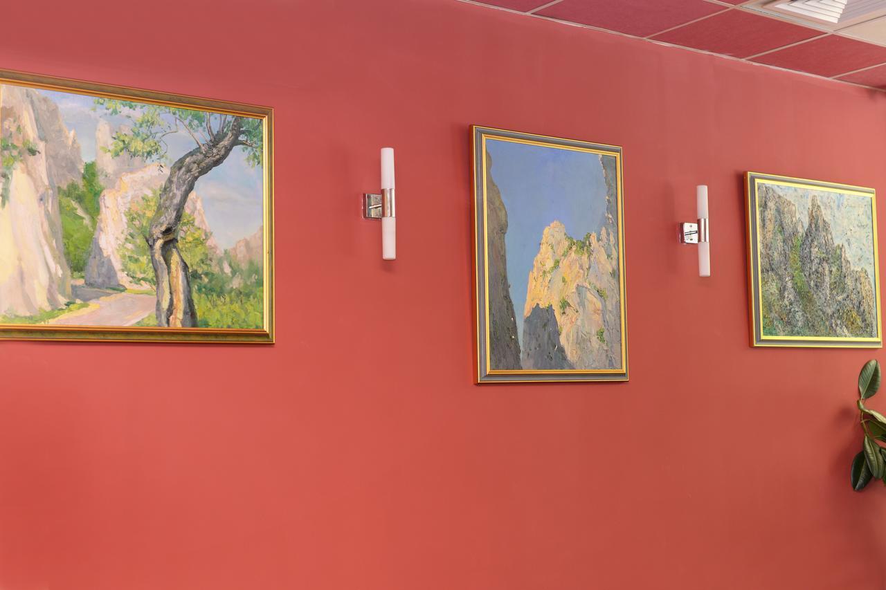 Family Art-Hotel Zora Vratsa Exterior foto